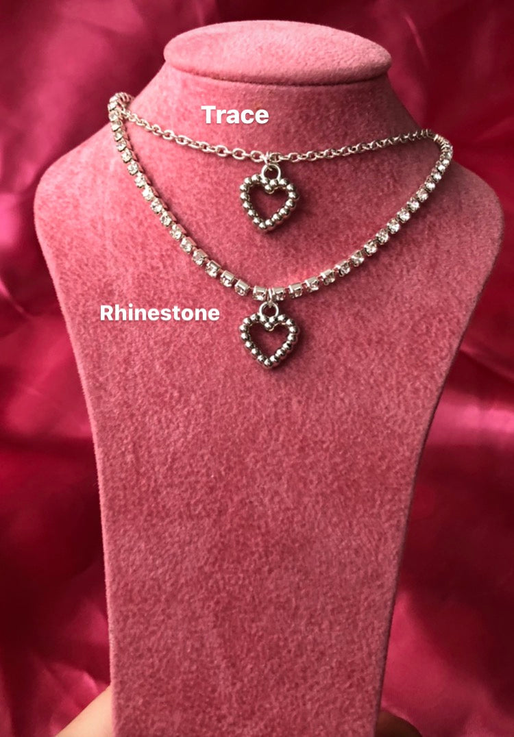 Silver heart pendant necklace