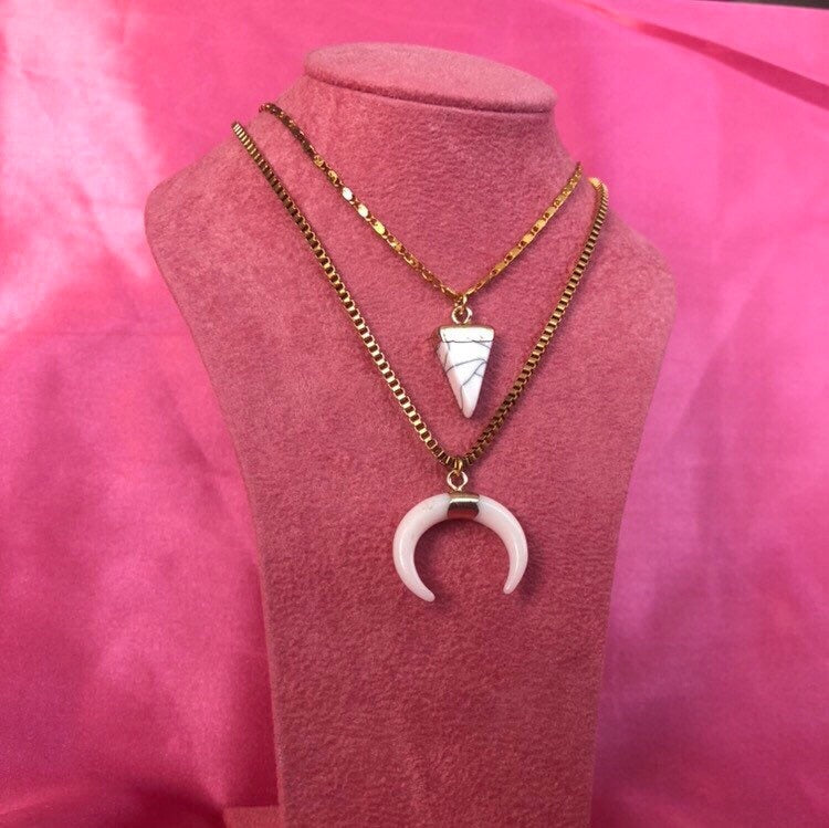 Triangle pendant necklace