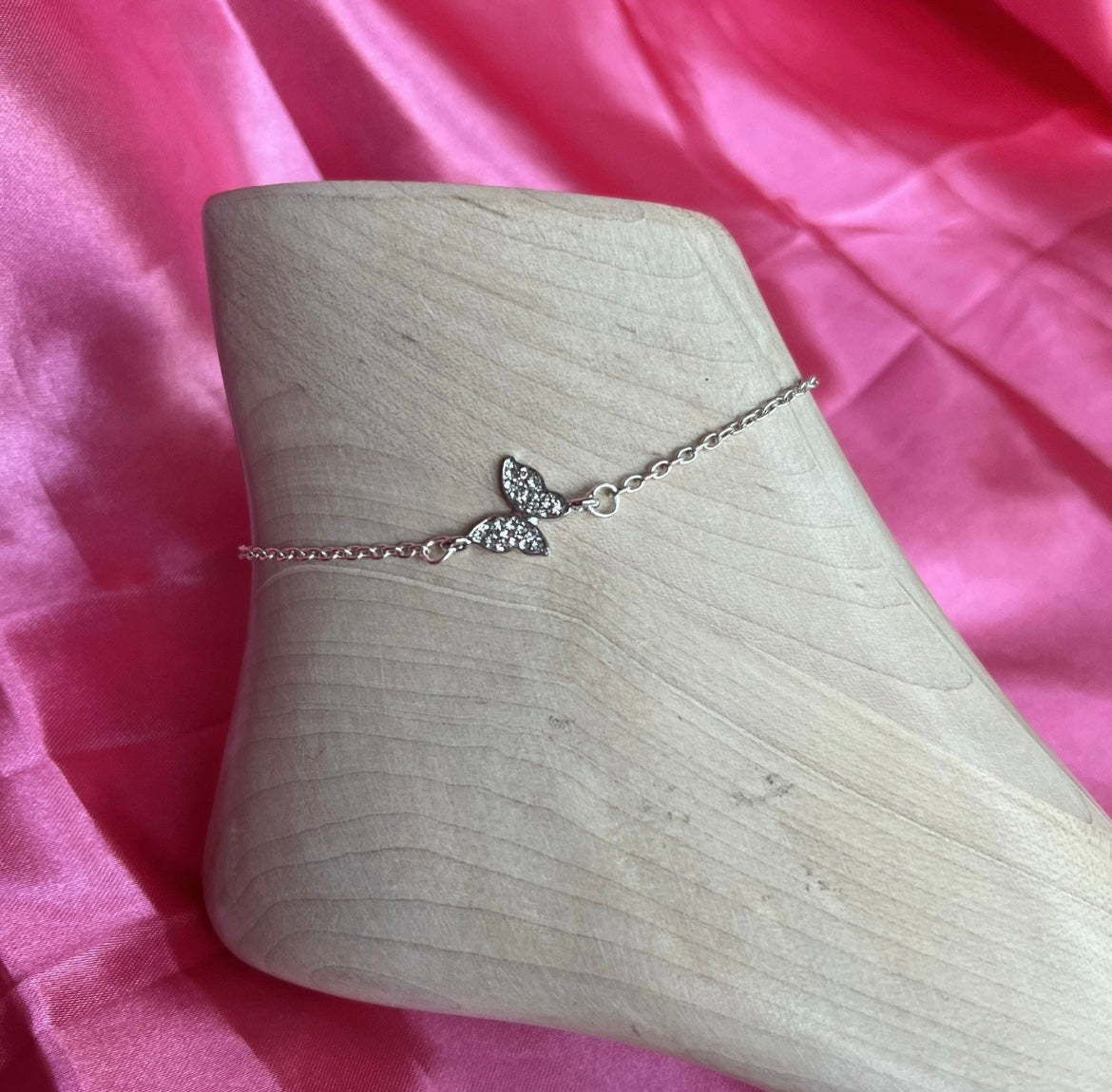 Dainty butterfly anklet