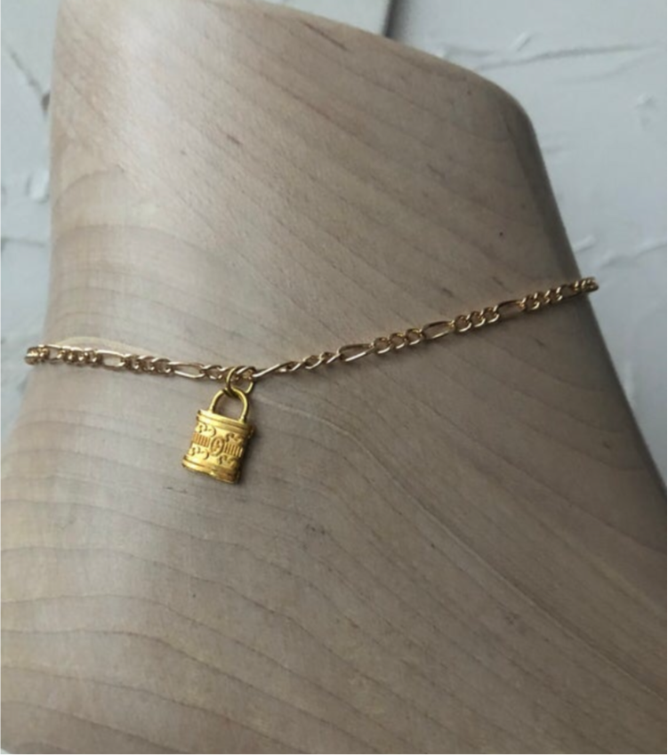 Lock pendant anklet