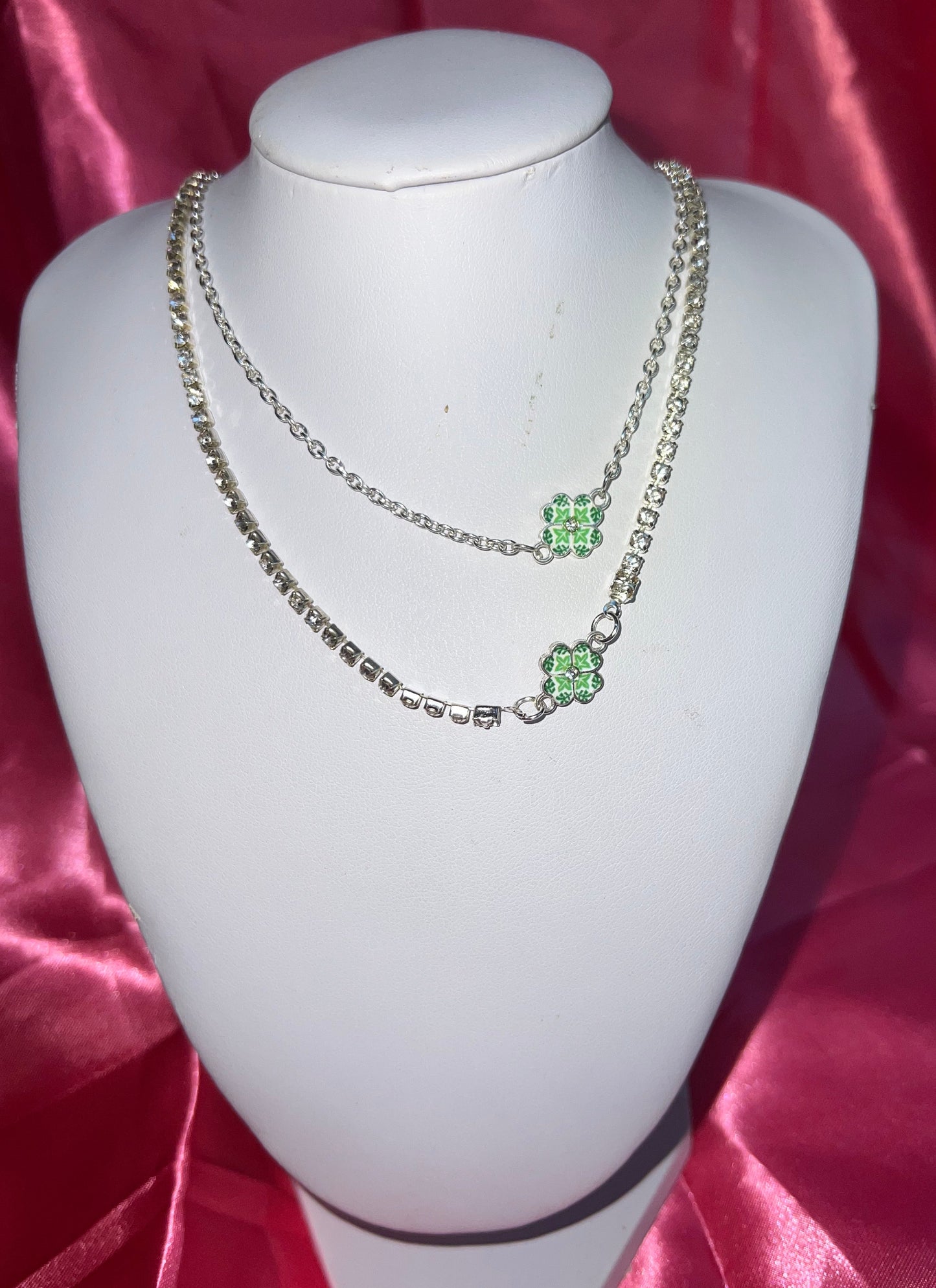Clover necklace