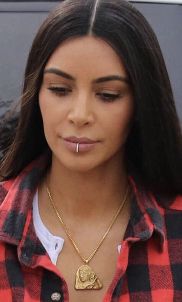 Faux lip ring